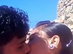 Must Indian Kiss Style